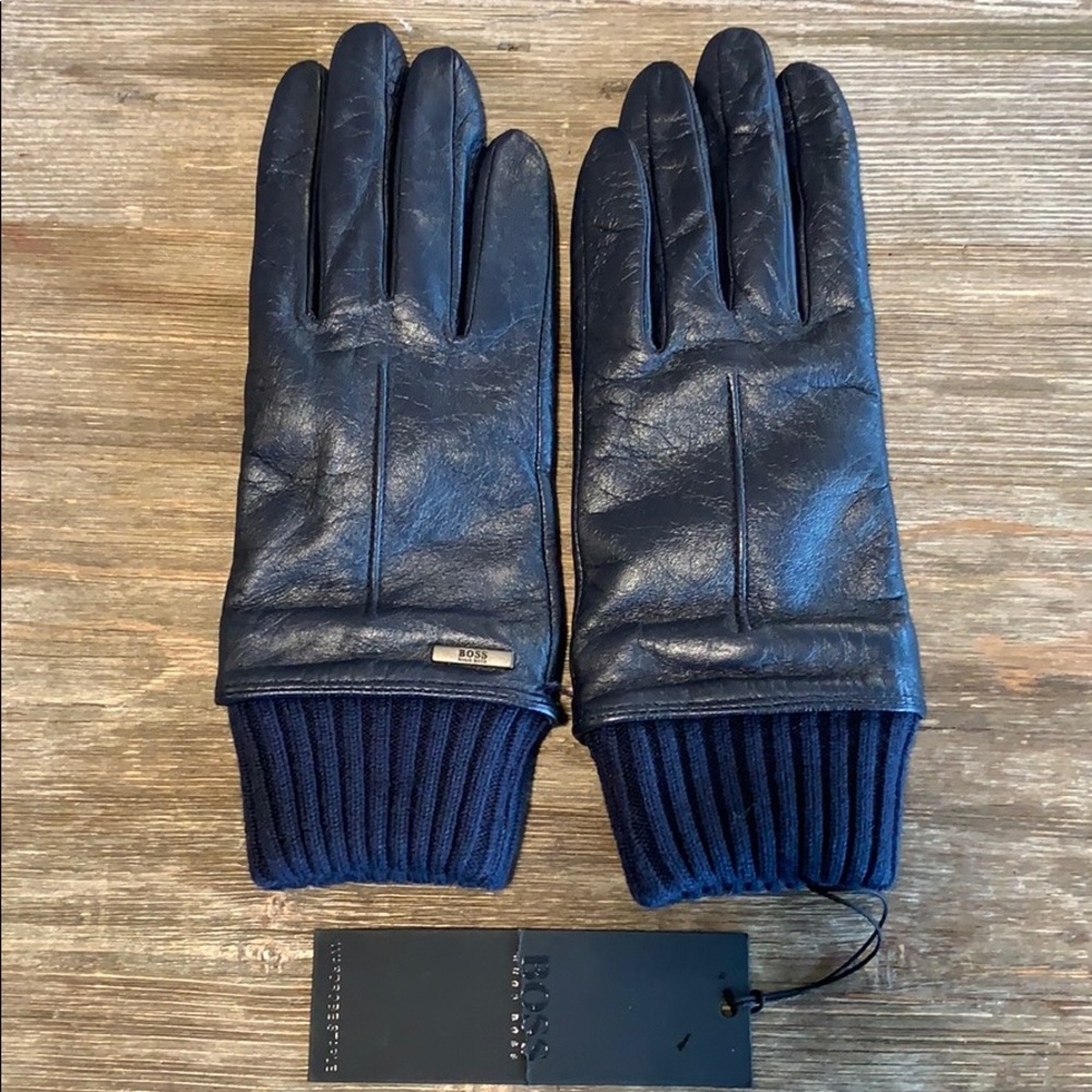 Hugo Boss Lambskin & Wool Navy Gloves